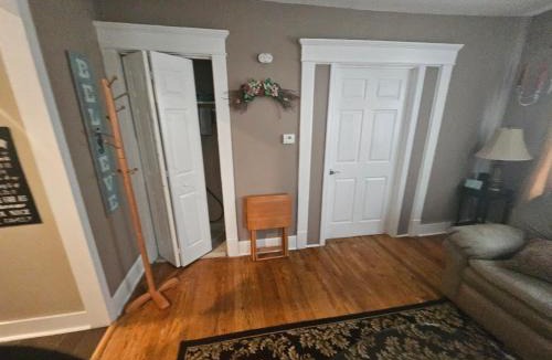 Springfield House | Guest BnB close to basketball hall of fame and MgM