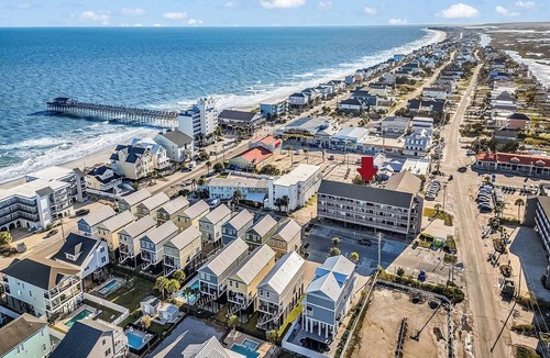 Garden City Condo | Guest House 109 - Walk to Beach in Garden City Beach