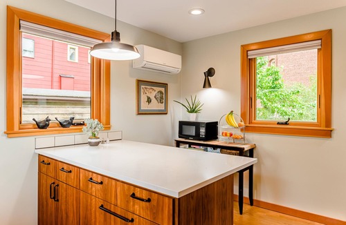Nob Hill House | Guest House in the Heart of the Alphabet District- Monthly rental only