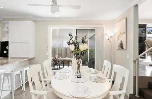 Forster House | Guest House On Guy