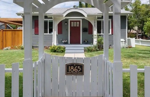 North Central Apartment | Guest House Pasadena