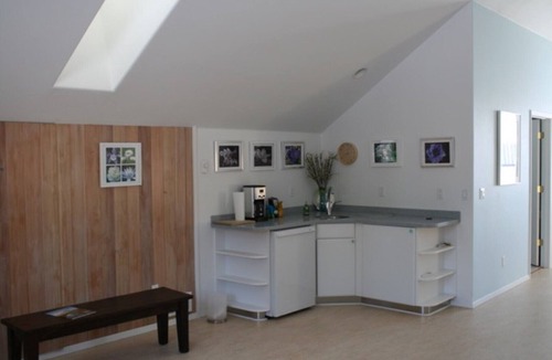 Bigfork Apartment | Guest House, Proctor Studios at Stepping Stone Retreat