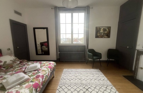 Joze Bed & Breakfast | Guest Room 5 with Shared Terrace, Wi-Fi, and Air Conditioning