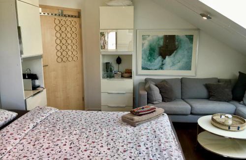 Feuerbacher Tal House | Guest Room in Stuttgart-Nord