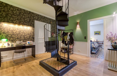 Gigean Bed & Breakfast | Guest Room “La Suite Azur” with Shared Terrace, Wi-Fi, and Air Conditioning