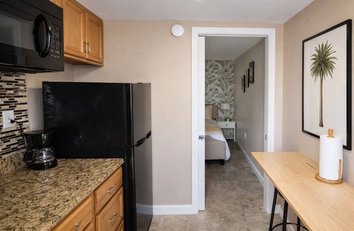 Pinellas Park House | Guest Suite: Close to Beach & Downtown St. Pete