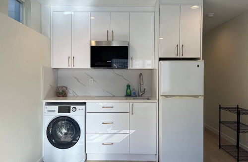 Fraserview House | Guest suite in Vancouver