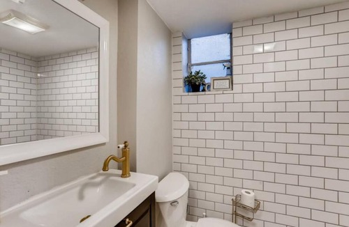 Speer Apartment | Guest Suite With Kitchenette And A 5 star Location