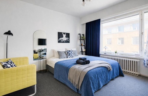 Kallio Apartment | GuestFirst Aurora Studio Space-Themed Escape