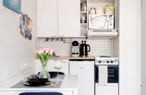 Kallio Apartment | GuestFirst Aurora Studio Space-Themed Escape