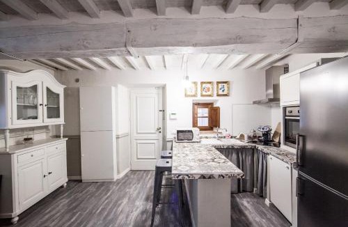 Colle di Compito Apartment | GuestHost - Accogliente Appartamento sulle Colline Toscane