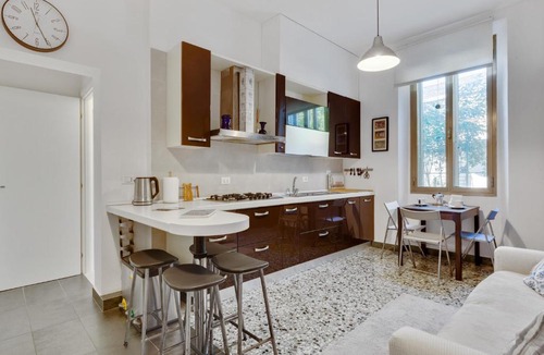 Dorsoduro Apartment | GuestHost - Accogliente appartamento a Dorsoduro con GIARDINO!