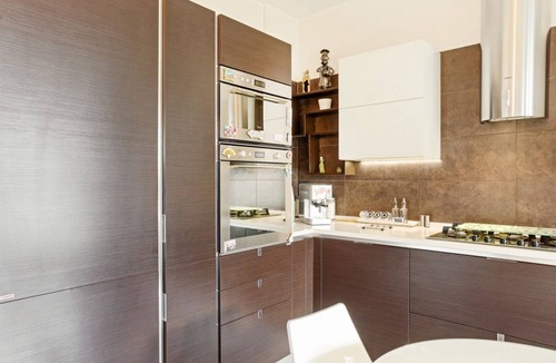 Palese Apartment | GuestHost - Beautiful and elegant apartment of 105 sqm that can accommodate up to 6 people. It is located on the seafront. At guests' disposal, there are two balconies with sea views and all the technological comforts such as a home theater system, split