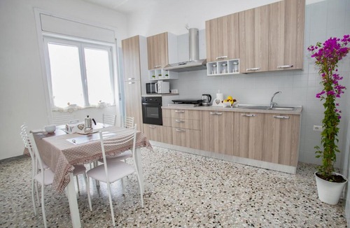 Boscoreale Apartment | GuestHost - Boscoreale Vanilla Flats Free Parking