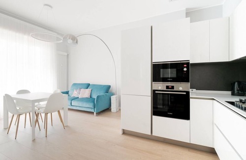Ripamonti Corvetto Apartment | GuestHost - Bright apartment of about 85 sqm, able to accommodate up to 5 people, located on the mezzanine floor of a building (NO elevator - there are some steps to climb).The property is located in a residential area of ​Milan, full of services an