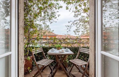 Acquabella Apartment | GuestHost - Bright APT in Milan City Studies - 2 Balconies