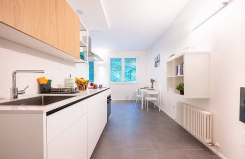 Pablo Apartment | GuestHost - Bright Studio Apartment near Hospital