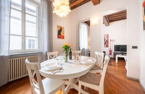 Oltretorrente Apartment | GuestHost - Central Shiny Apartment x5!