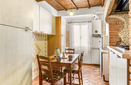 San Niccolo Apartment | GuestHost - Charming apartment of about 40 sqm, ideal for two people, located on the first floor of a period building WITHOUT a lift. The apartment is in an ideal position (Restricted Traffic Area) to comfortably visit all the main points of interest in