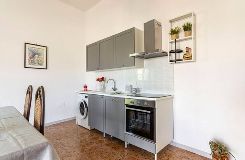 Giorgilorio Apartment | GuestHost - Comfortable 100 sqm apartment, perfect for a stay of four people, located on the mezzanine floor of a building (accessible by steps).The property is located in Surbo, in the province of Lecce, in an area equipped with every comfort and servic