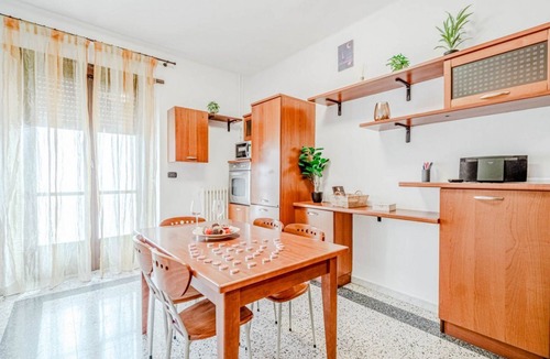 Vanchiglietta Apartment | GuestHost - Comfortable 60 sqm apartment, perfect for a stay of 2 people, located on the third floor of a building without a lift.The property is located in the Vanchiglietta district, in an area full of services and well connected to the center of Turin