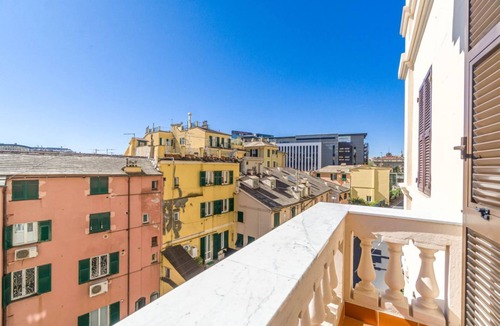 San Fruttuoso Apartment | GuestHost - Comfortable and spacious 95m2 apartment capable of hosting up to 5 guests, it is located in a central area, just 5 minutes walk from the metro stop and the Genoa-Brignole railway station, perfect for those who want to visit the city in full c
