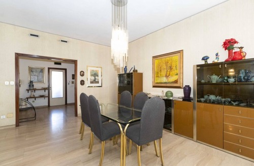 Parella Apartment | GuestHost - Comfortable apartment, perfect for 5 guests, located at the west end of the Pozzo Strada district. We are a two-minute walk from the metro that connects the area with the center and with the two main train stations, this accommodation is surr