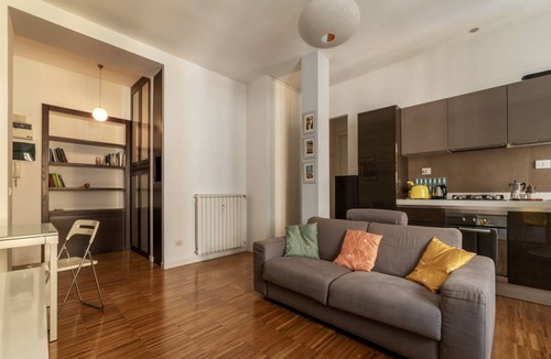 San Giovanni Apartment | GuestHost - Comfortable apartment located on the fourth floor, of nine in total, of a building with a lift (not suitable for disabled people). There are 6 steps at the entranceIn 50 m2 of space it accommodates two peopleThe property is located in the San