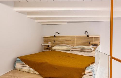 Isola Apartment | GuestHost - Comfy Studio in Isola