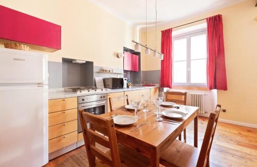 Lazzaretto Apartment | GuestHost - Corso Buenos Aires Colourful Flat