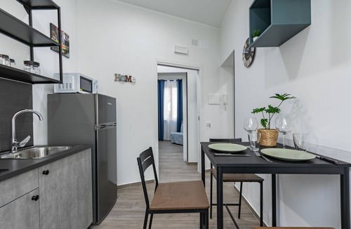 Borgo Vecchio Apartment | GuestHost - Cozy and modern apartment of about 40 sq m, able to accommodate up to 3 people, located on the 1st floor of a renovated building with no lift. The property is located in the center (NO ZTL - Traffic Restricted Area), just a 5-minute walk from