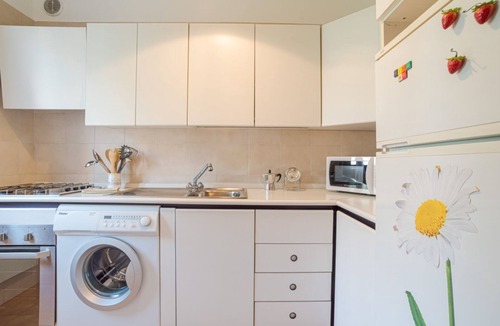 Menaggio Apartment | GuestHost - Cozy apartment of 85 sqm, can accommodate up to 3 people, located on the ground floor of a building in a quiet residential district in Menaggio, excellent starting point to discover Lake Como and the mountains that surround it. The accommodat