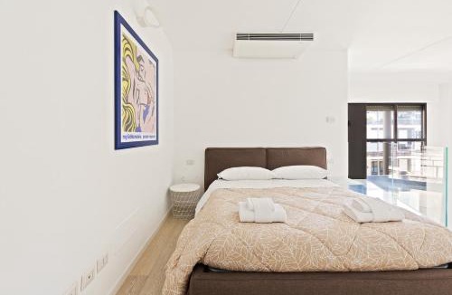 Precotto Apartment | GuestHost - Elegant Loft with Balcony!
