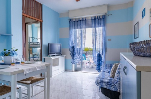 Lido degli Estensi Apartment | GuestHost - Lido degli Estensi Flat a stone's throw from the beach