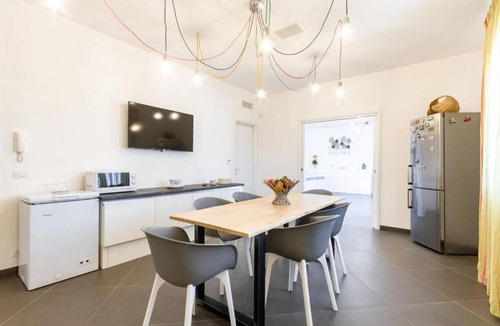 Lendinuso Villa | GuestHost - Luxurious villa with private pool and equipped outdoor space, located in the Lendinuso district of Torchiarolo. The 250 m2 accommodation boasts large spaces and every comfort to accommodate up to 6 people. A few steps from the sea and less th