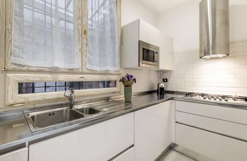 Castellammare Vucciria Apartment | GuestHost - Modern 83 sqm apartment, perfect for 5 people, located on the second floor of an ancient building (NO lift and some steps to access it). The property is located in La Cala, a picturesque port located in the heart of Palermo, just 12 minutes o