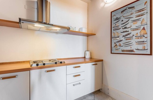 Molina Apartment | GuestHost - Molino Stucky Residence Burchiello Suite