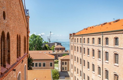 Molina Apartment | GuestHost - Molino Stucky Residence Galea Suite