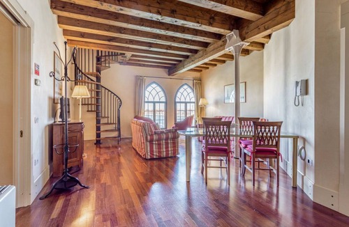 Molina Apartment | GuestHost - Molino Stucky Residence Galea Suite