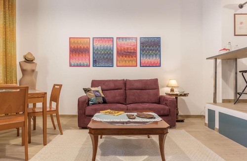Monti Apartment | GuestHost - Monti Artistic Flat