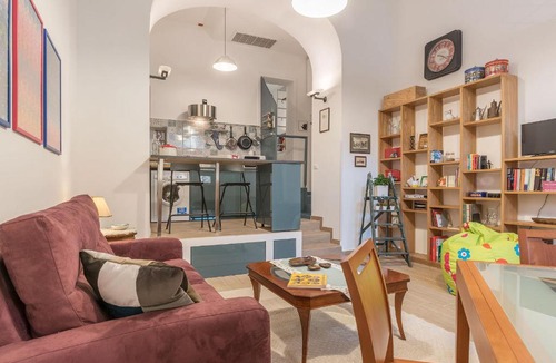 Monti Apartment | GuestHost - Monti Artistic Flat