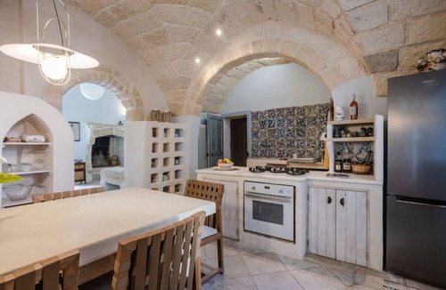 Ortelle Apartment | GuestHost - Ortelle House of the 5 Fireplaces with terrace
