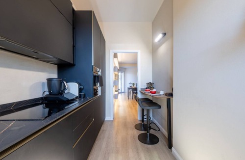 Parma City Centre Apartment | GuestHost - Parma Modern Apartment Balcony!