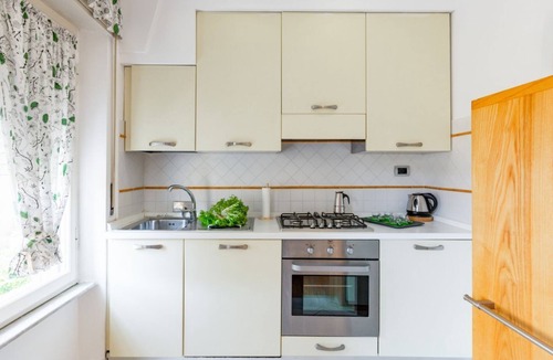 Sant'Antonio Apartment | GuestHost - Ponte Solferino Bright & Cozy APT
