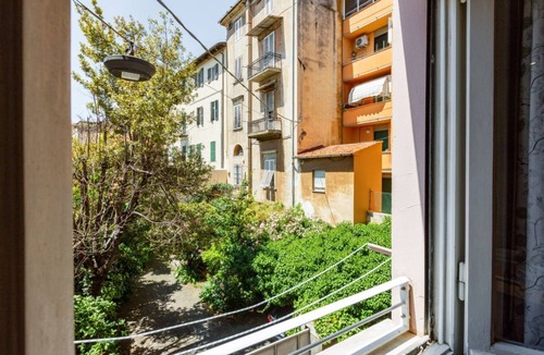 Sant'Antonio Apartment | GuestHost - Ponte Solferino Bright & Cozy APT