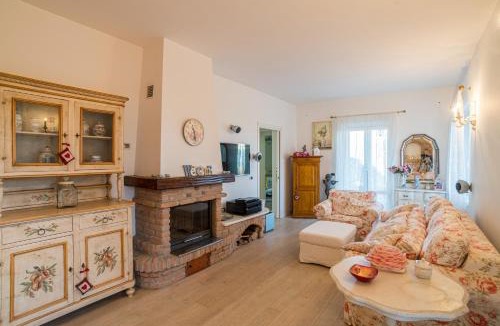 Limonta Apartment | GuestHost - Romantic Apt in Green near Bellagio