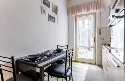 Ex Campo d'Aviazione Apartment | GuestHost - Spacious apartment of about 100 sqm located on the ground floor of a building with elevator, able to comfortably accommodate up to 4 people.The property, equipped with all the main amenities, is located in a strategic position, a few steps fr