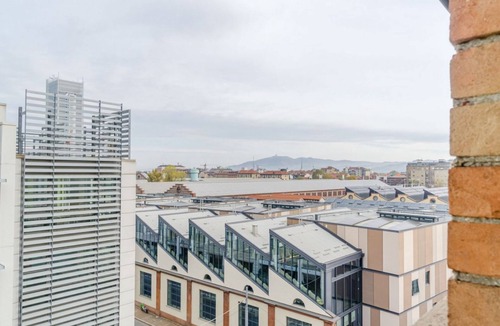 Cenisia Apartment | GuestHost - Spacious and bright apartment of approximately 80 square meters, perfect for four people, located on the fifth floor of a building (NO elevator).The property is located in a quiet area and well-connected to the center of Turin by surface tran