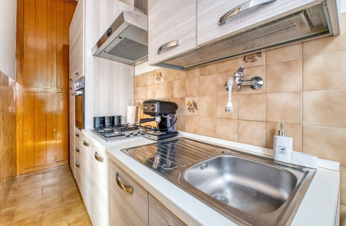 Spoleto Apartment | GuestHost - Spacious and welcoming 100 square meters apartment, perfect for four people, located on the first floor of a building without an elevator.The property is located in a quiet residential area, well-served by essential services and public transp