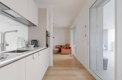 Lambrate Apartment | GuestHost - Spacious and modern 75 square meters apartment, perfect for six people, located on the fifth floor of a building with an elevator (NOT accessible to guests with disabilities).The property is located in a quiet area, allowing our guests to exp